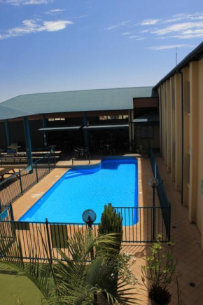 Ningaloo Coral Bay Backpackers